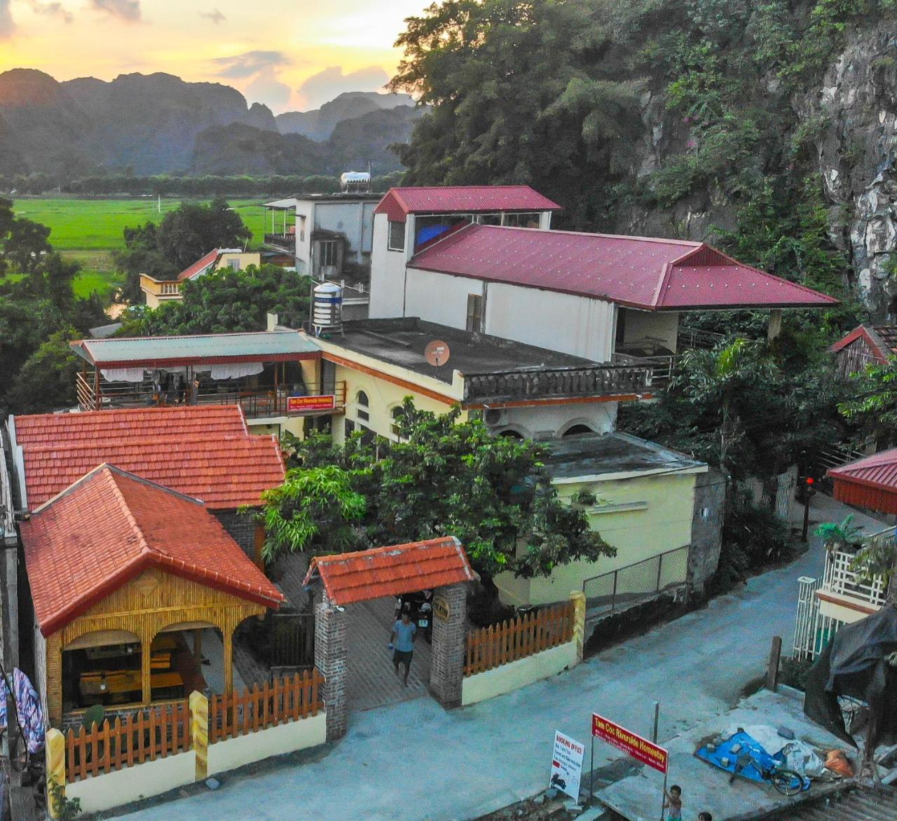 Tam Coc Riverside Homestay Ninh Binh Exterior photo